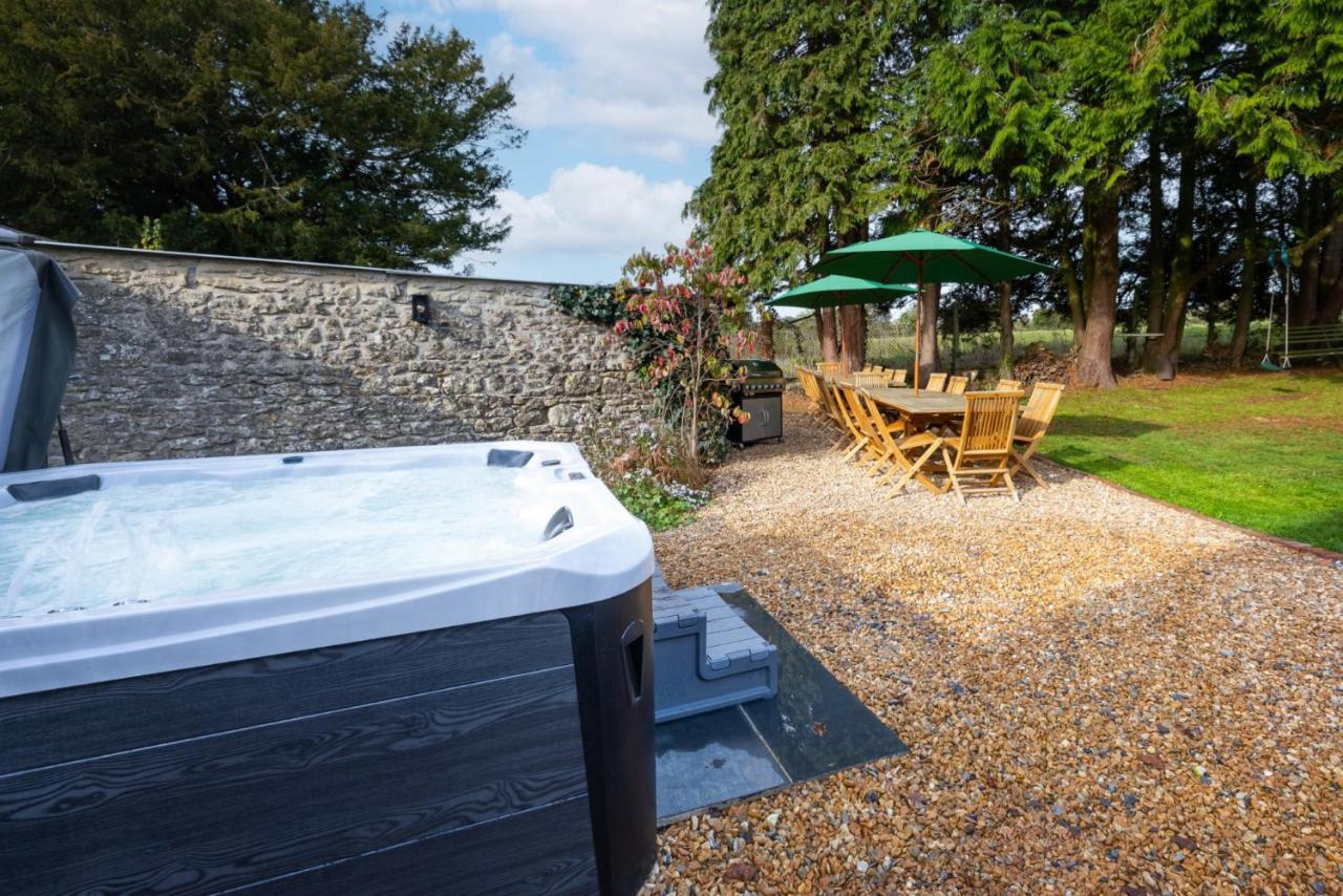 Topside House - Beautiful 7 Bedroom House With Hottub Wifi And Parking Near Bath Wells Frome 欧克希尔 外观 照片