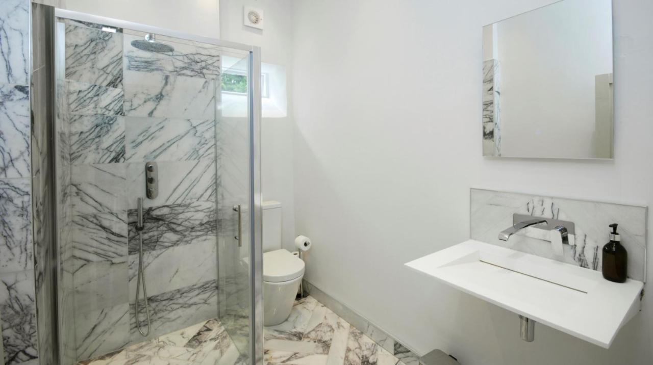 Topside House - Beautiful 7 Bedroom House With Hottub Wifi And Parking Near Bath Wells Frome 欧克希尔 外观 照片