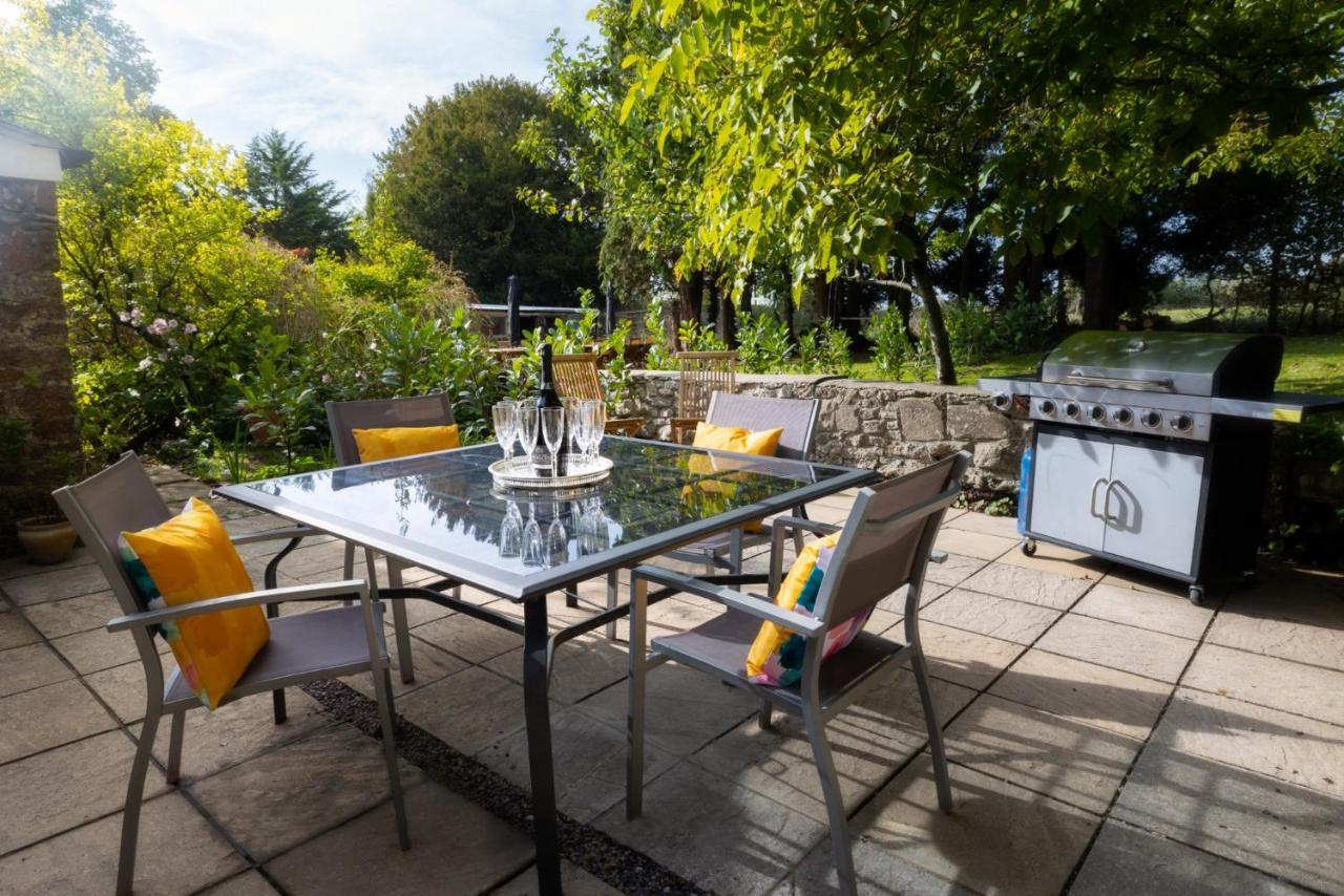 Topside House - Beautiful 7 Bedroom House With Hottub Wifi And Parking Near Bath Wells Frome 欧克希尔 外观 照片